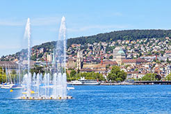 Zürichsee - Springbrunnen mit Ansicht der Stadt Zürich